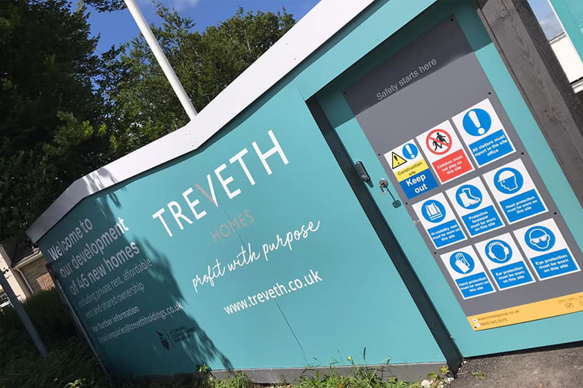 A photo of Treveth Hoarding at a property site that had been designed by Oracle Design